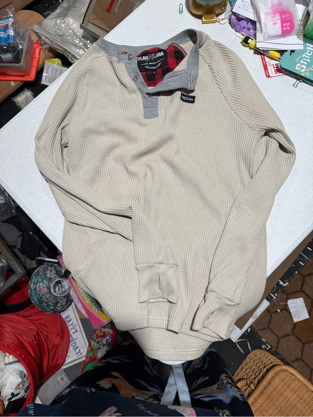 Warm waffle material FLAG NOR FAIL Size S long sleeve in crème with buttons